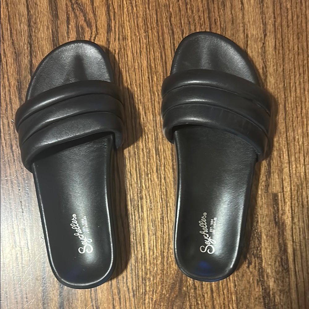 Seychelles Black Slide Sandals
